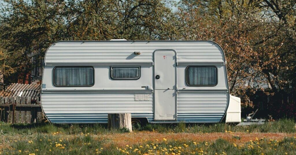 are passengers allowed to ride in a caravan